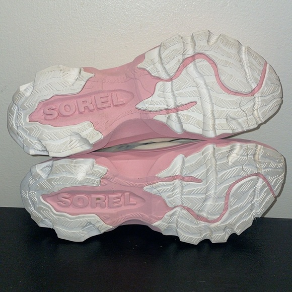 Sorel Kinetic Breakthru Tech Sneaker. Size 8.5. - Picture 12 of 13